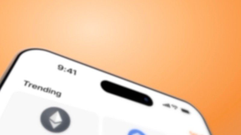 Crypto wallet spec ad, still at 0:04: The app, macro
